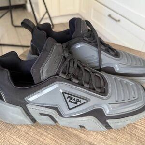 Prada Men's Sneakers in Black and Gray